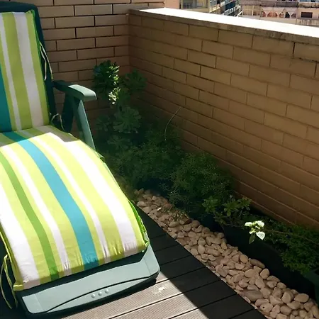 Familiar No Centro De Gaia *